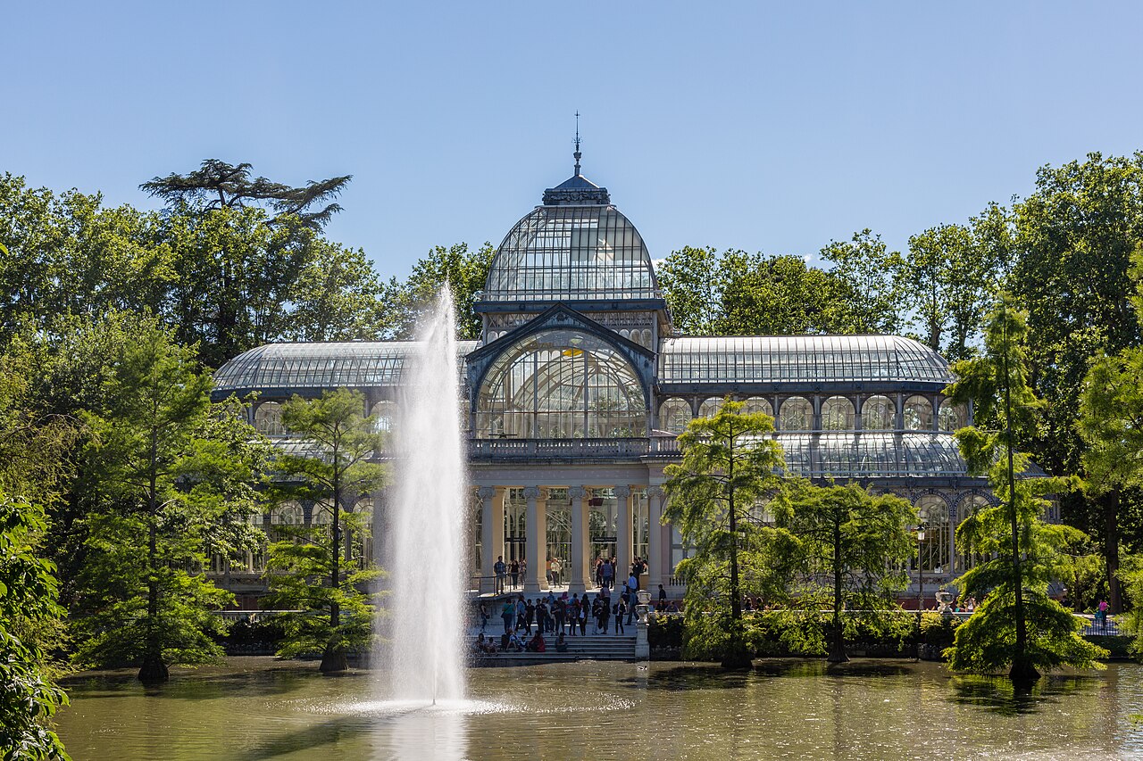 Imagen ilustrativa — stand de Teatra en ARCO 85, Palacio de Cristal